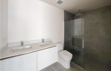 Apartamento de Lujo en Alterego Nunciatura: Vistas al Parque y Atardeceres en el Piso 11