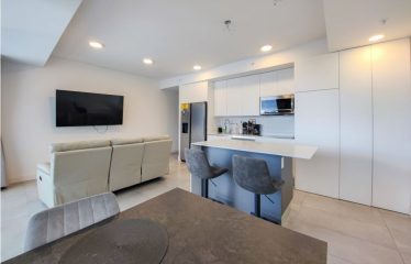 Apartamento en Aire Nunciatura: Doble Balcón y Vistas Panorámicas en el Piso 18