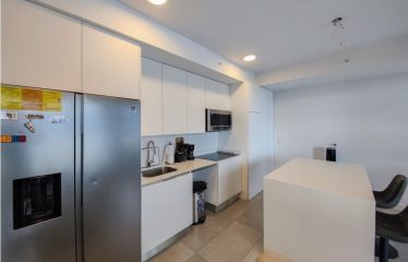 Apartamento en Aire Nunciatura: Doble Balcón y Vistas Panorámicas en el Piso 18