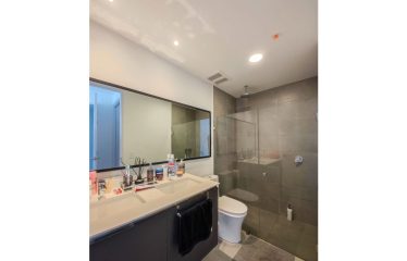 Apartamento en Aire Nunciatura: Doble Balcón y Vistas Panorámicas en el Piso 18