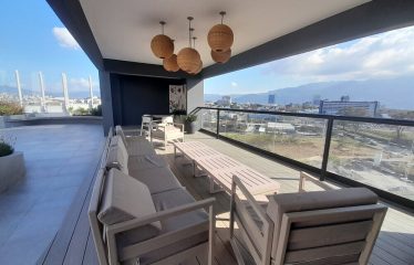 Arte y exclusividad – Venta de Penthouse amueblado en Nucleo Sabana