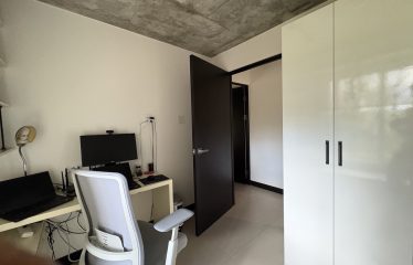Apartamento de 3 Dormitorios en Curridabat: Jardín Privado & Conexión Aleste