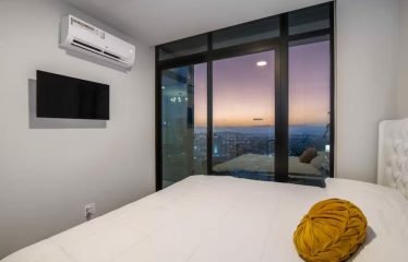 Venta de apartamento en Cosmopolitan Tower – Atardeceres Únicos y Balcón Privado en Rohrmoser