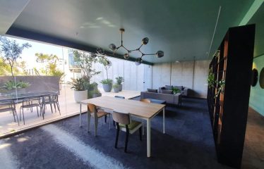 Venta de apartamento en Cosmopolitan Tower – Atardeceres Únicos y Balcón Privado en Rohrmoser