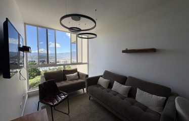 Bienestar y Conveniencia: Apartamento Amueblado con vistas en Monte Alto, Curridabat