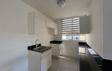 Confort y Vistas en Monte Alto: Apartamento de 3 Dormitorios en Curridabat