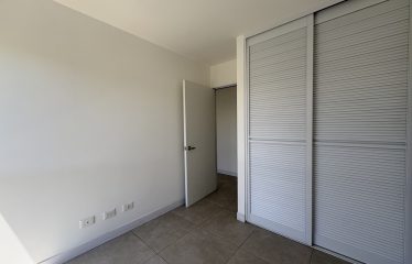 Confort y Vistas en Monte Alto: Apartamento de 3 Dormitorios en Curridabat