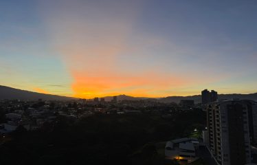 Arte y exclusividad – Venta de Penthouse amueblado en Nucleo Sabana