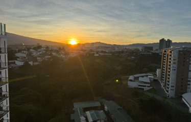 Arte y exclusividad – Venta de Penthouse amueblado en Nucleo Sabana