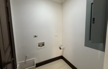 Apartment For Sale in Sabana Sur