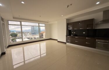 Apartment For Sale in Sabana Sur