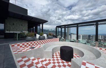 Alquiler de apartamento tipo studio en condominio en Sabana Norte, San José