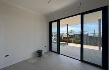 For Sale: House in Cuajiniquil, Santa Cruz