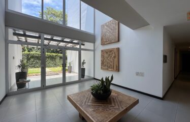 Venta de apartamento en Pozos, Santa Ana