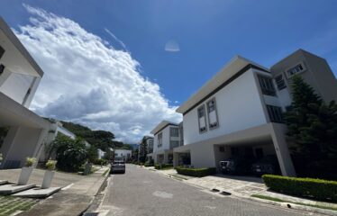 Venta de apartamento en Pozos, Santa Ana